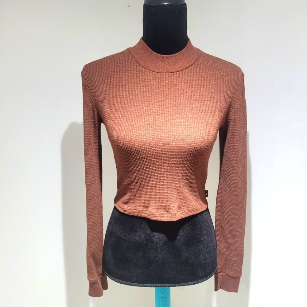 TNA Aritzia Women's Cropped Mockneck Long Sleeve Waffle Knit Shirt Small Brown